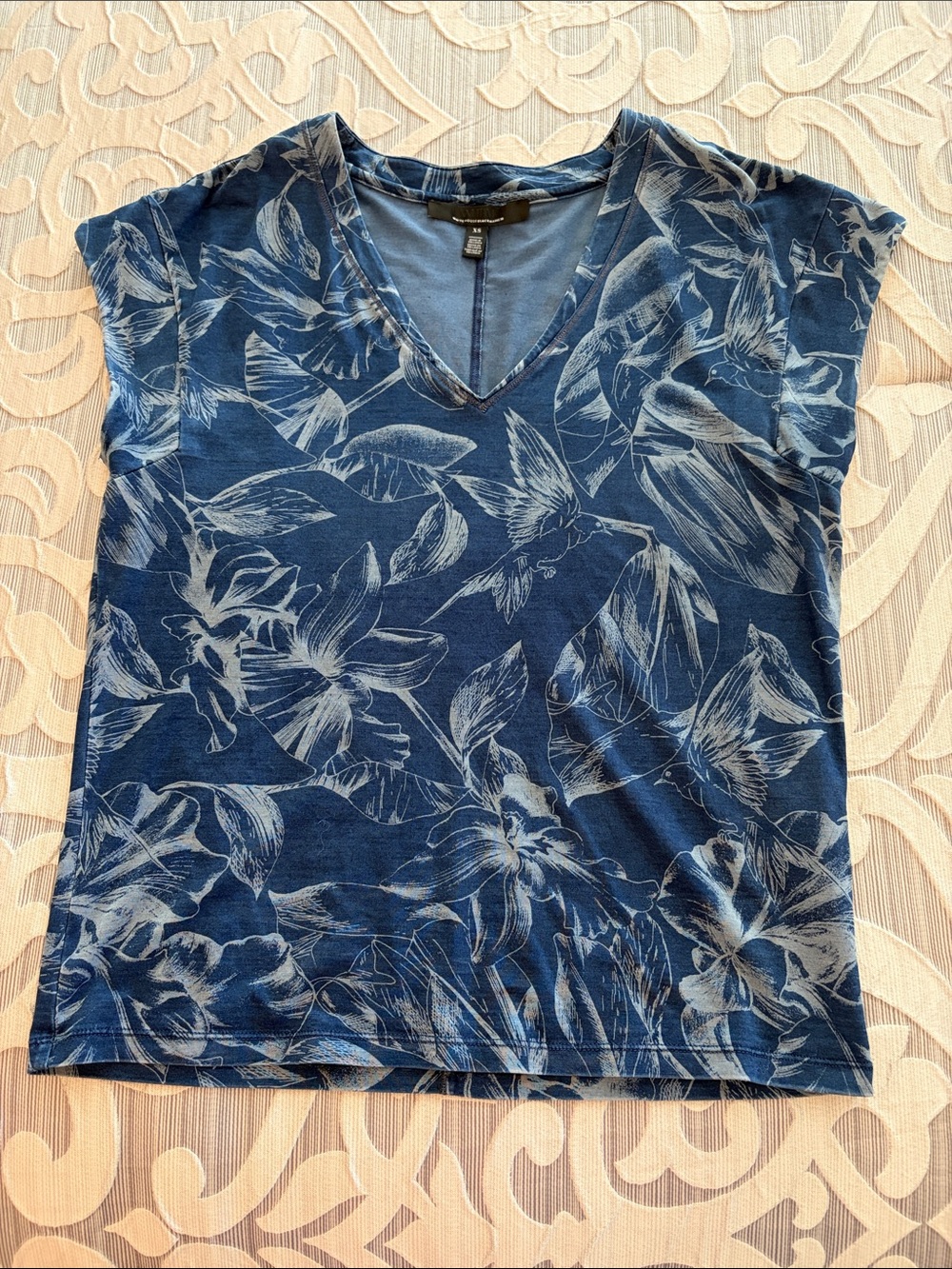 Women’s Blue Floral V-Neck Top